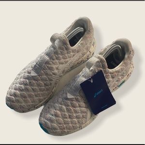 ASICS WOMENS HYPERGEL-KENZEN RUNNING SHOES SZ 9